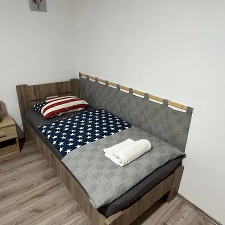 Mini Zoo Apartman Nagykanizsa Exterior photo