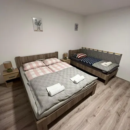 Mini Zoo Apartman Nagykanizsa Exterior photo