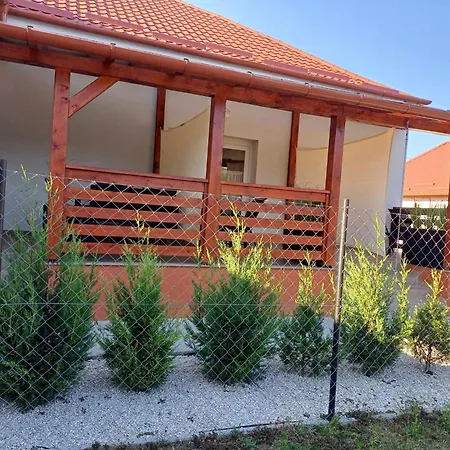 Mini Zoo Apartman Nagykanizsa Exterior photo
